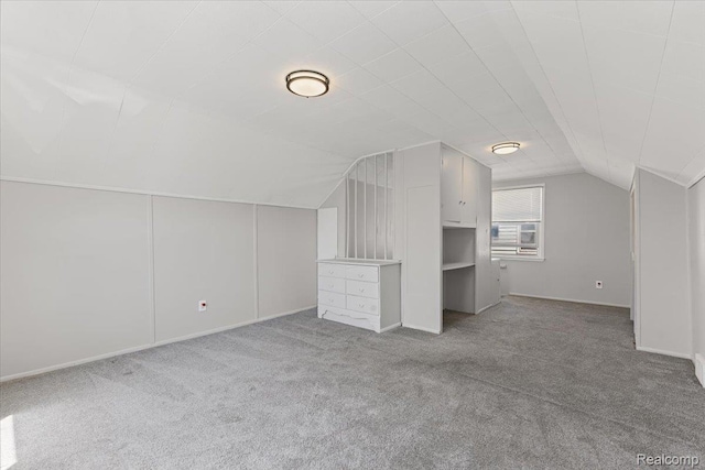 21525 Syracuse Ave, Warren, MI 48091 - bonus room with carpet floors and vaulted ceiling
