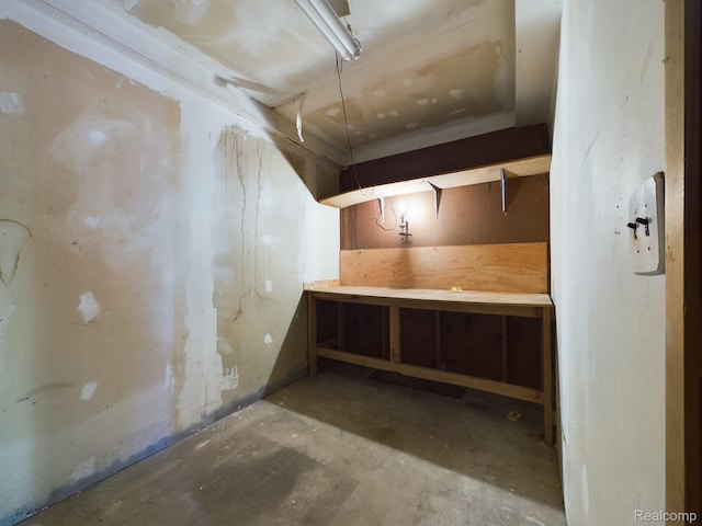 1023 Normandy Terrace Dr, Flint, MI 48532 - view of below grade area