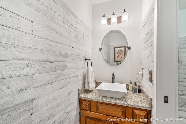 4843 Dellview Ct Unit 42, Hudsonville, MI 49426 - bathroom featuring vanity