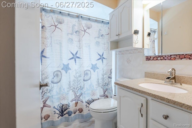 14711 Paris St, Allen Park, MI 48101 - bathroom featuring vanity and a shower with shower curtain