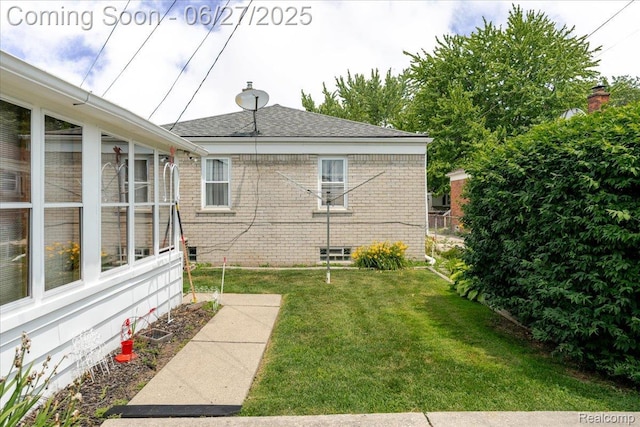 14711 Paris St, Allen Park, MI 48101 - view of grassy yard