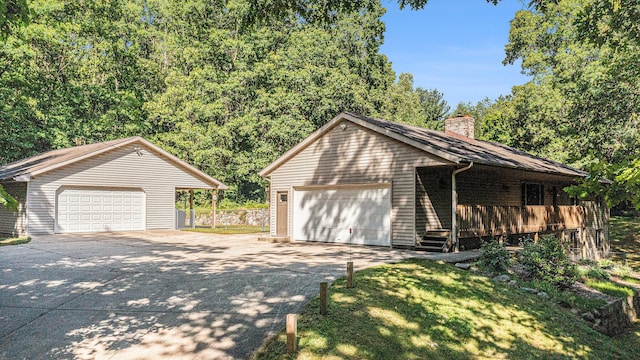 4234 N 2nd St, Kalamazoo, MI 49009 - detached garage with covered porch