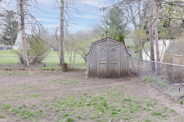 615 Saginaw St, Vassar, MI 48768 - fenced backyard with a shed