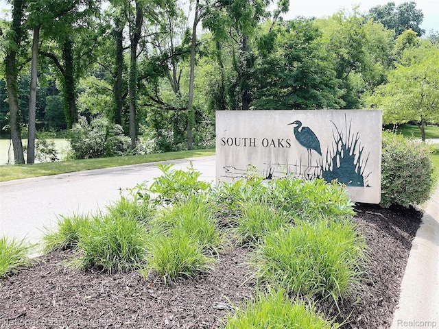 5403 Lenard Cir, Howell, MI 48843 - view of community / neighborhood sign