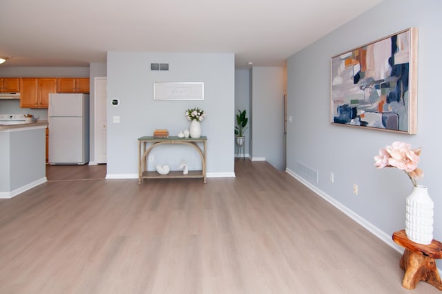 2769 Barclay Way, Ann Arbor, MI 48105 - living room with light wood-type flooring and baseboards