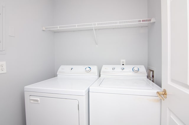 2769 Barclay Way, Ann Arbor, MI 48105 - laundry room featuring separate washer and dryer