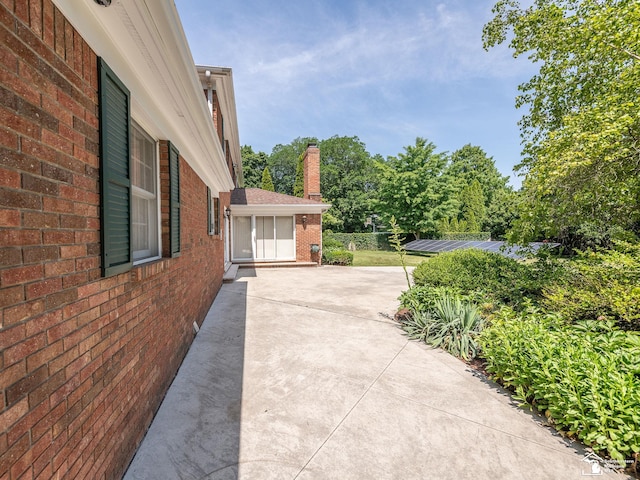 255 Maywood Ave, Monroe, MI 48162 - view of patio / terrace