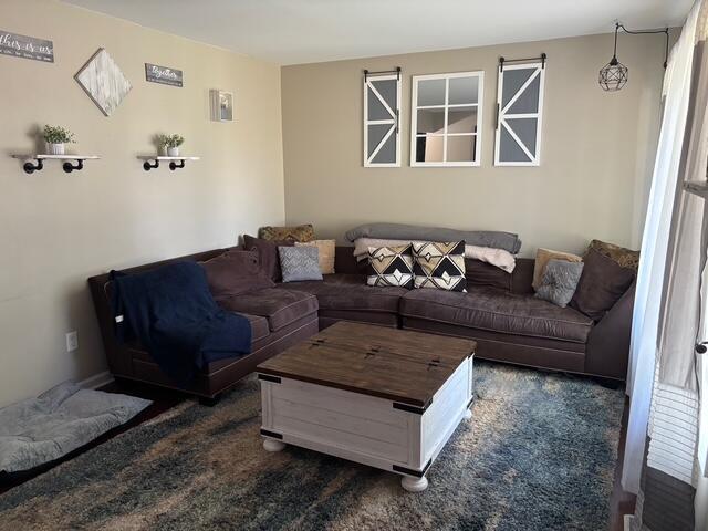 137 Apperson Rd, Battle Creek, MI 49015 - view of carpeted living area