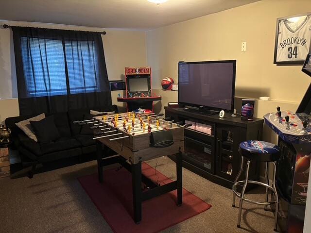 137 Apperson Rd, Battle Creek, MI 49015 - living room featuring carpet flooring