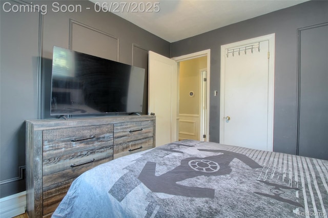 2371 Allard Ave, Grosse Pointe Woods, MI 48236 - view of bedroom