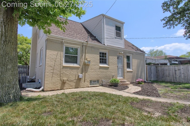 2371 Allard Ave, Grosse Pointe Woods, MI 48236 - bungalow-style home with a shingled roof, brick siding, and entry steps