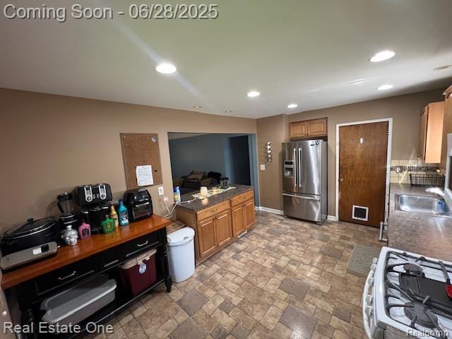 334 Harrington St, Mount Clemens, MI 48043 - photo 13