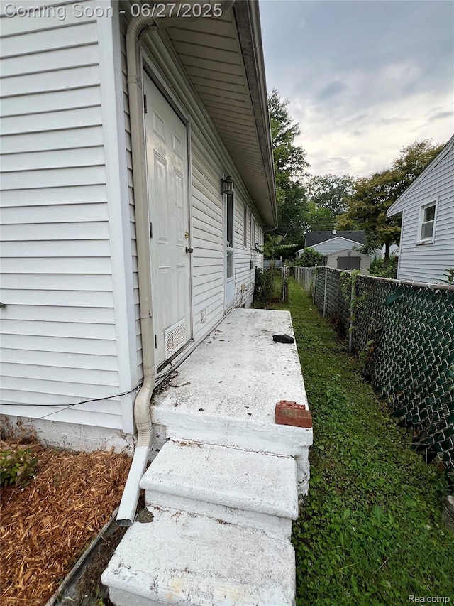 6832 Cornell St, Taylor, MI 48180 - deck with a patio