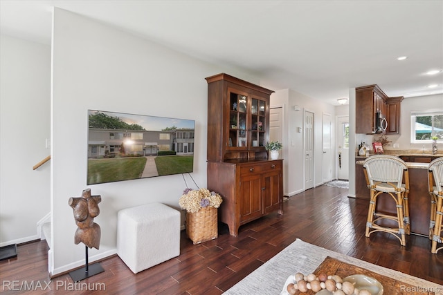 5959 Alan Dr Unit 53, Brighton, MI 48116 - dining room featuring dark wood finished floors and recessed lighting
