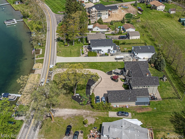9239 Silverside, South Lyon, MI 48178 - aerial overview of property's location featuring a nearby body of water