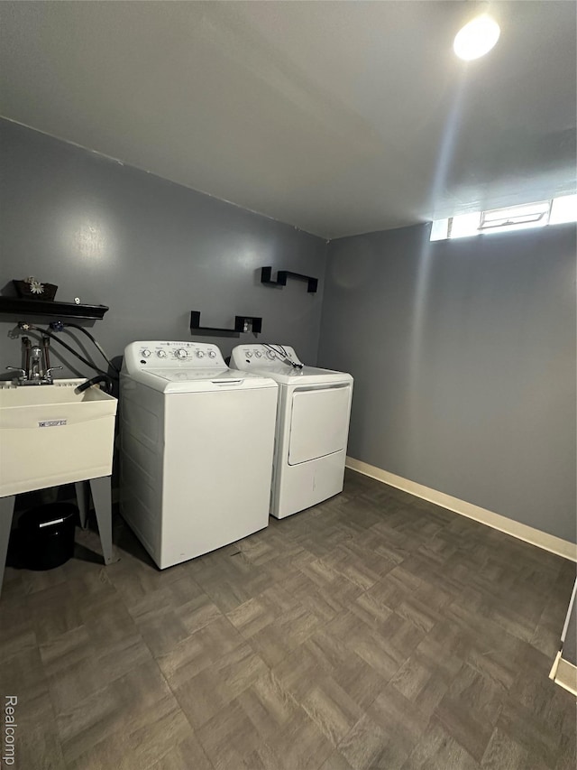 32302 Ryan Rd, Warren, MI 48092 - washroom featuring washing machine and dryer and baseboards