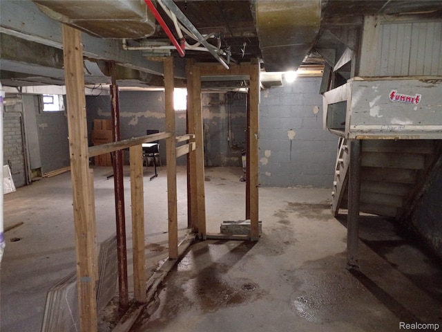 9360 Cheyenne St, Detroit, MI 48228 - view of below grade area