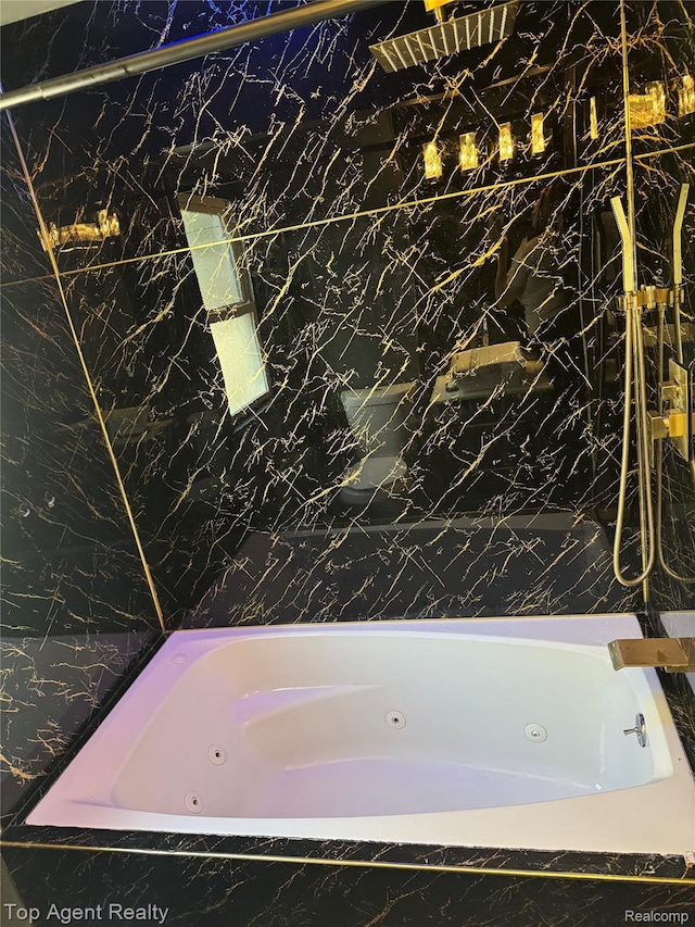 19461 Fenmore St, Redford, MI 48235 - view of full bathroom
