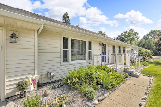 2606 S Saint Anthony St, Jackson, MI 49203 - view of front facade