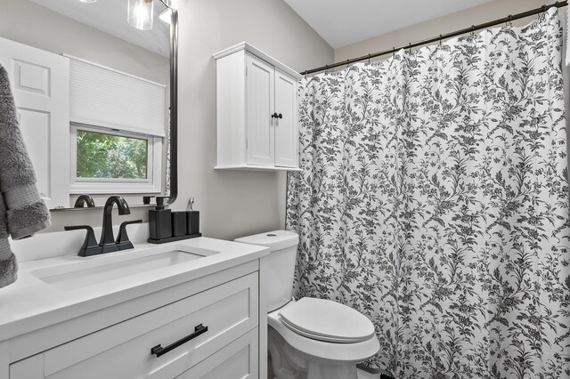 7154 Sandpiper St, Portage, MI 49024 - full bath with vanity and a shower with curtain