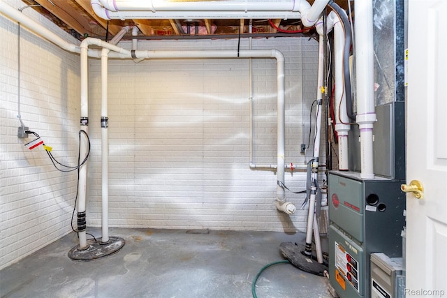 10267 Coachman Ct, Davison, MI 48423 - garage with heating unit
