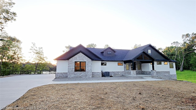 4789 Lakeshire Dr, Howell, MI 48843 - photo 1