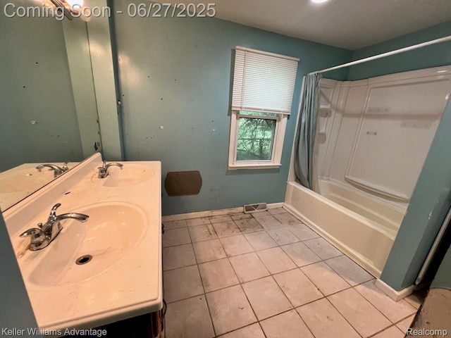 12 Hazel Ave, Pontiac, MI 48341 - bathroom featuring shower / tub combo and double vanity