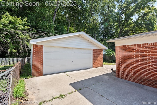 1293 Moulin Ave, Madison Heights, MI 48071 - view of detached garage