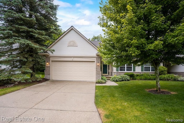 328 Four Seasons Dr, Lake Orion, MI 48360 - photo 1
