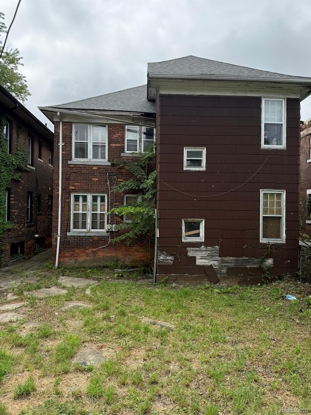 2052 Clairmount St, Detroit, MI 48206 - photo 23
