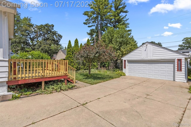 2006 N Connecticut Ave, Royal Oak, MI 48073 - view of detached garage