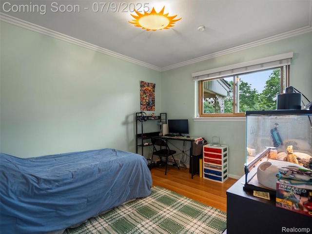 32000 Coronet Dr, Farmington, MI 48334 - bedroom with crown molding and wood finished floors