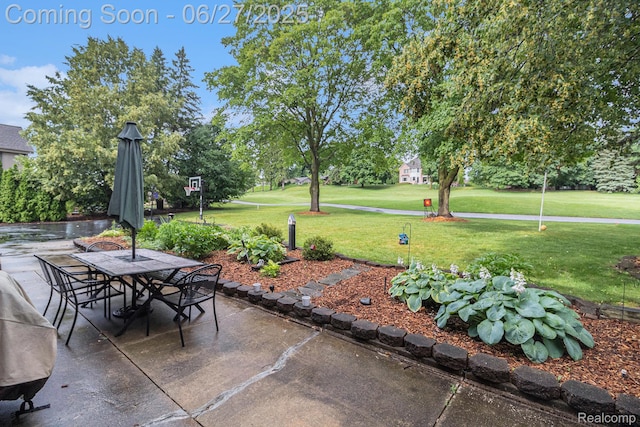 4469 Tanbark St, Bloomfield Hills, MI 48302 - view of patio / terrace with outdoor dining area