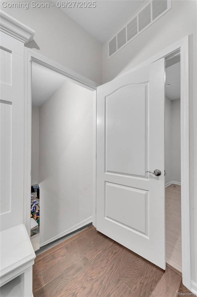 38731 Chasewood Ct, Farmington Hills, MI 48335 - mudroom featuring wood finished floors