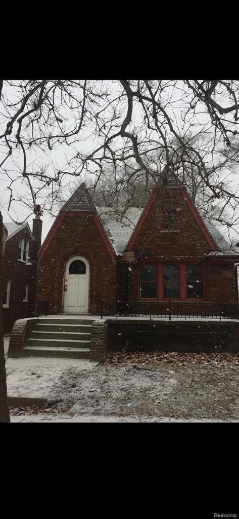 8229 Carlin St, Detroit, MI 48228 - view of front of home with brick siding