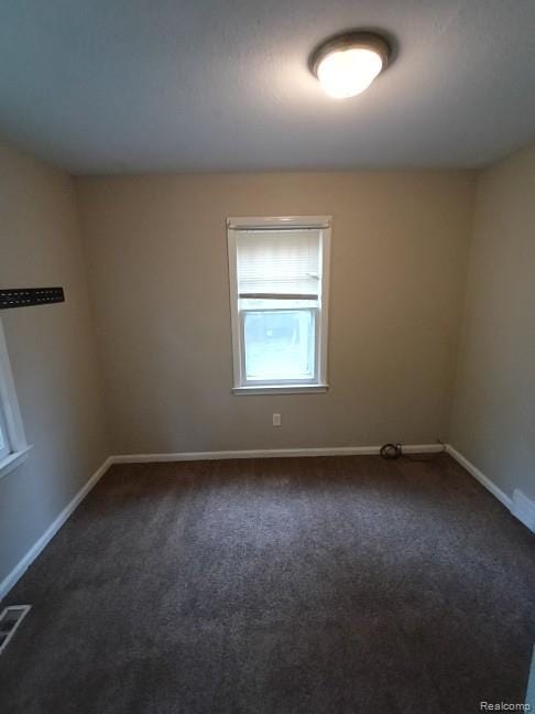 15989 Dalby, Redford, MI 48239 - carpeted spare room featuring baseboards