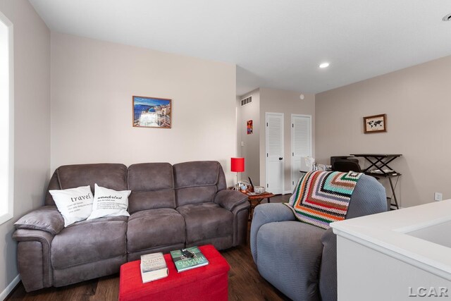 117 W Adrian St, Blissfield, MI 49228 - photo 4