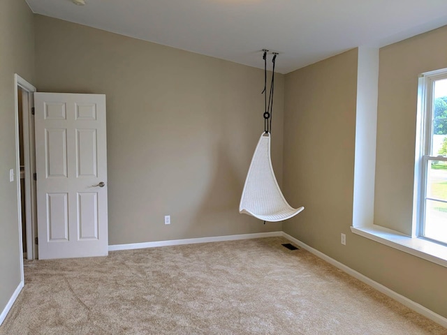 6766 Poplar Dr, Ypsilanti, MI 48197 - unfurnished room featuring carpet floors and baseboards