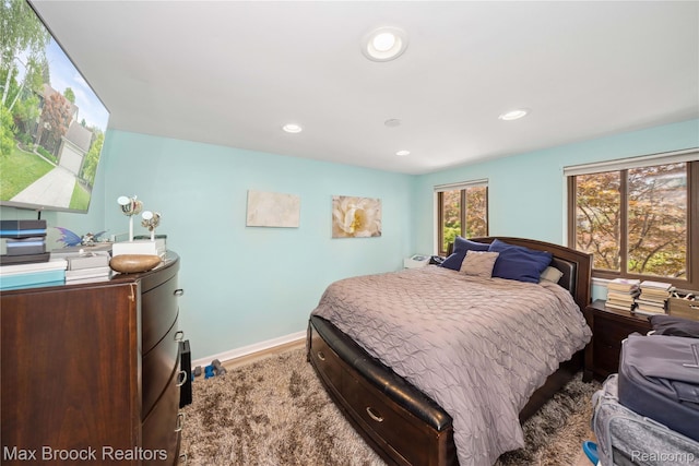 6247 Carpathian Ct, West Bloomfield, MI 48324 - bedroom featuring recessed lighting and baseboards