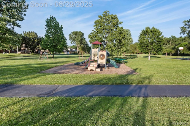 1304 Player Dr, Troy, MI 48085 - community play area with a yard
