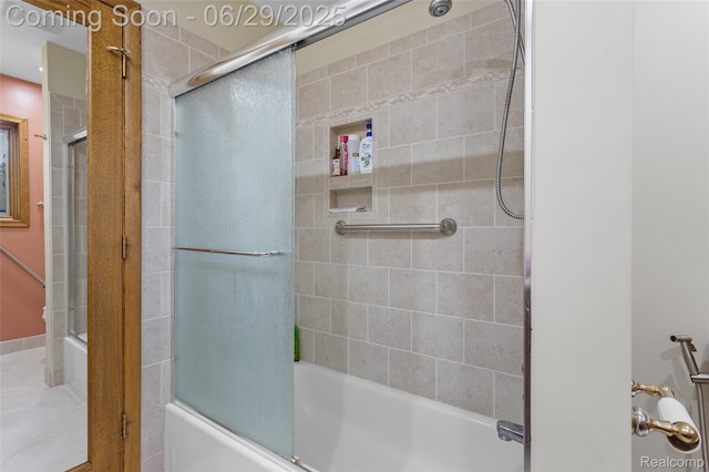 1304 Player Dr, Troy, MI 48085 - bathroom with enclosed tub / shower combo