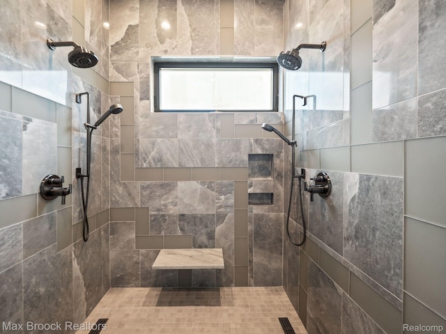4890 Charing Cross Rd, Bloomfield Hills, MI 48304 - full bathroom with tiled shower