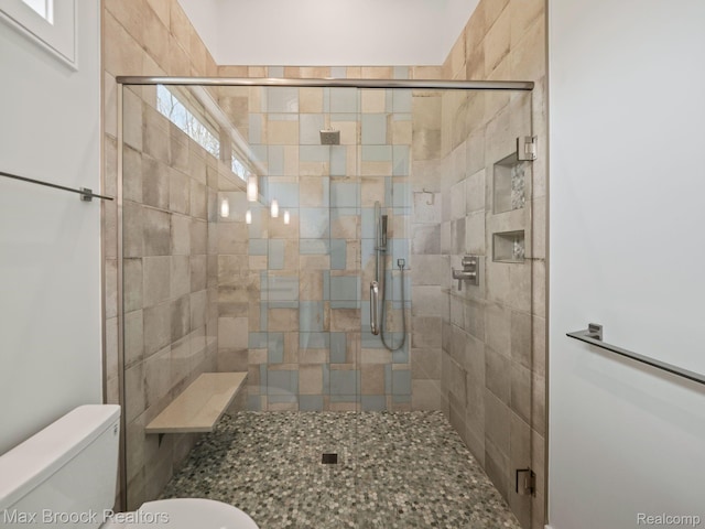 4890 Charing Cross Rd, Bloomfield Hills, MI 48304 - bathroom with toilet and a shower stall