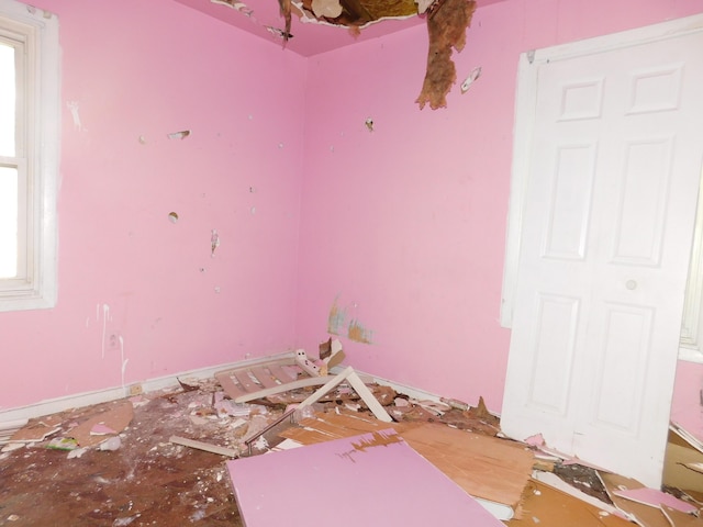 2504 Dexter Ave, Kalamazoo, MI 49004 - view of empty room