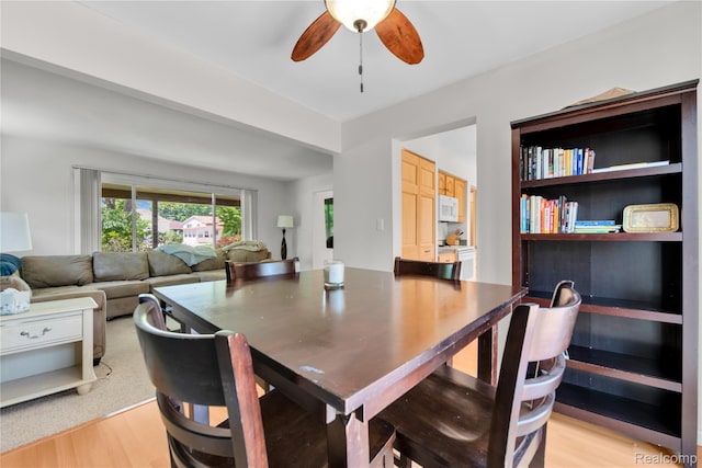 607 Ashburnham St, Auburn Hills, MI 48326 - dining room featuring light wood finished floors and a ceiling fan
