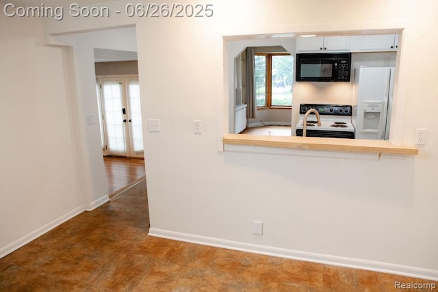 8494 Edgewood Park Dr, Commerce Twp, MI 48382 - photo 13