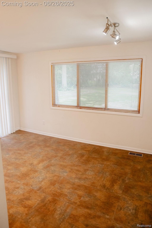 8494 Edgewood Park Dr, Commerce Twp, MI 48382 - photo 16