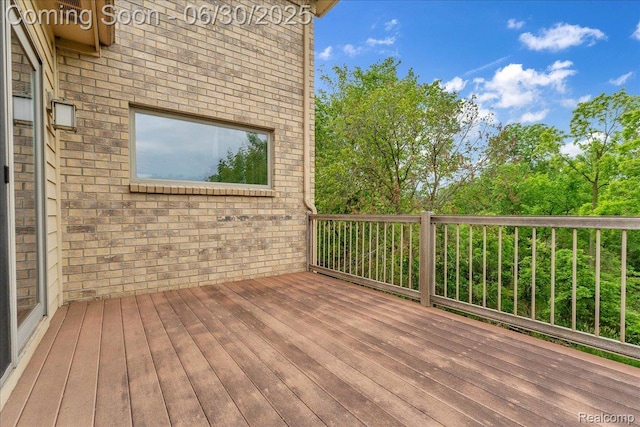 550 Kings Fairway Ct, Grand Blanc, MI 48439 - view of wooden terrace