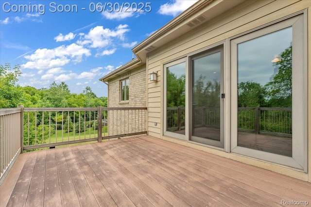 550 Kings Fairway Ct, Grand Blanc, MI 48439 - view of wooden terrace