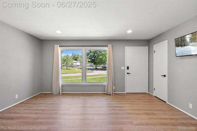 4550 Justine St, Shelby Twp, MI 48317 - foyer featuring wood finished floors and recessed lighting